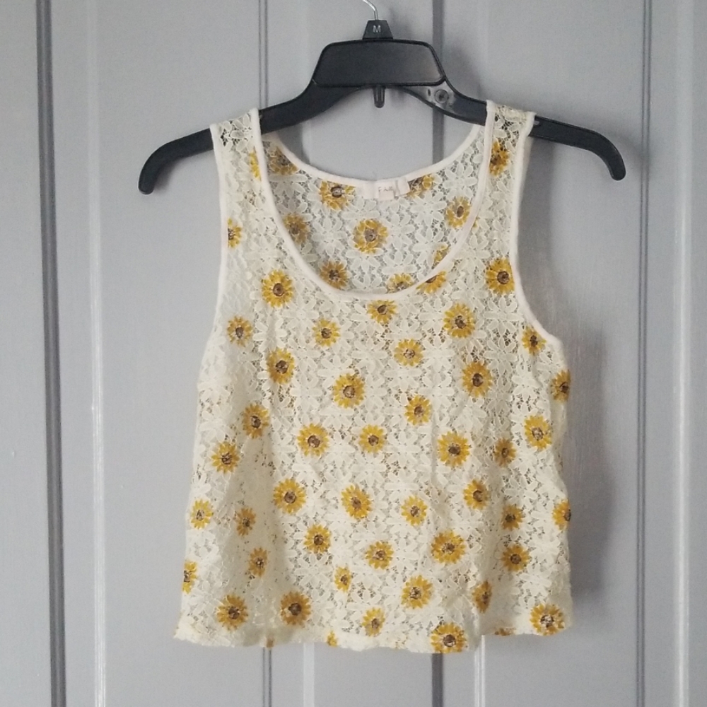 E hanger M sunflower crop tank top